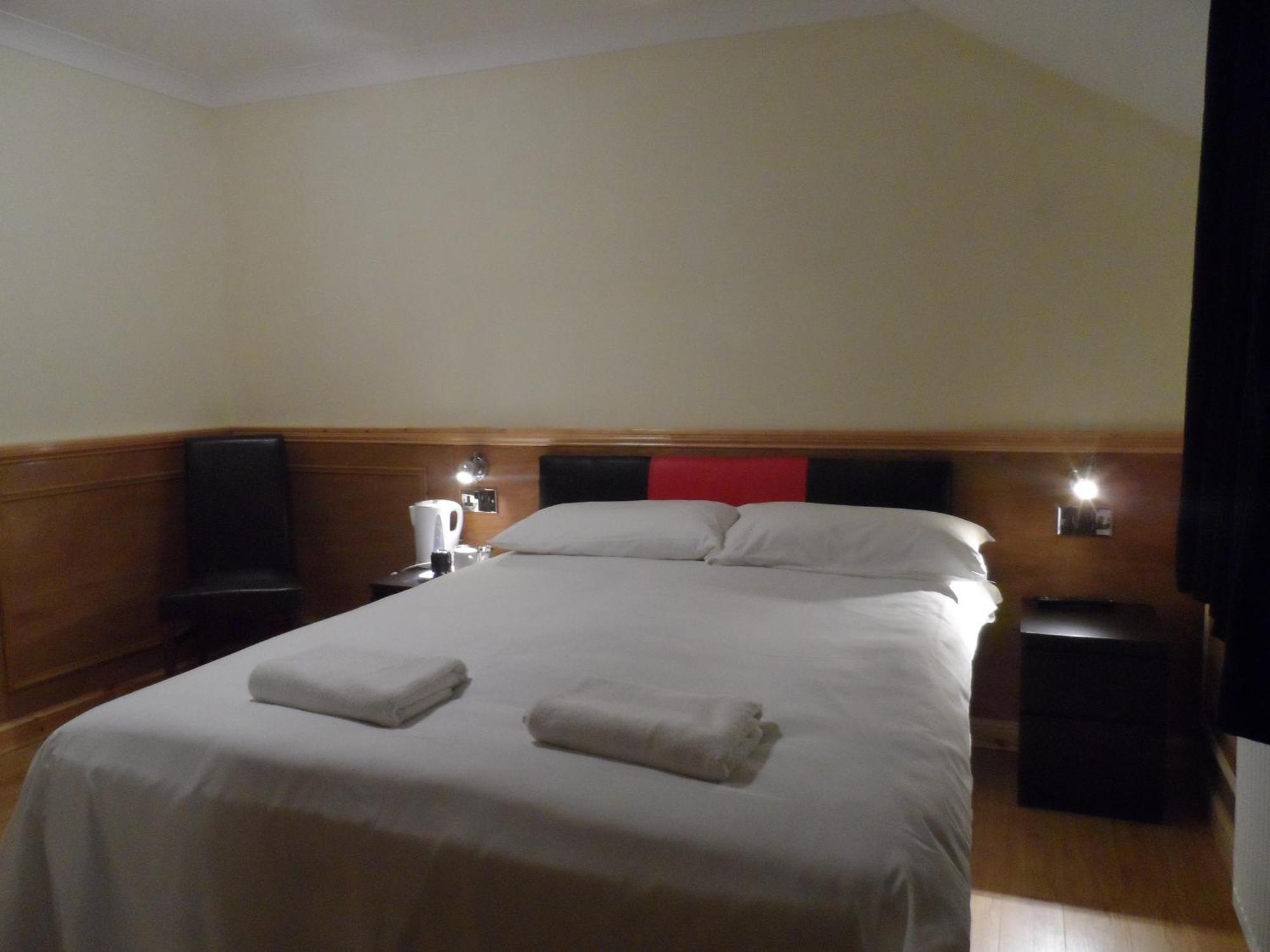 Hotel Minto House EDI Pokoj fotografie